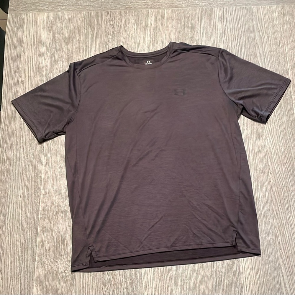 Under Armour Men's Black T-Shirt